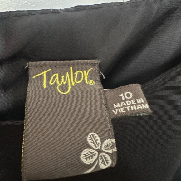 Taylor Black Sleeveless Fit and Flare Dress.  Comfortable, Flattering cut LBD! - Picture 4 of 13